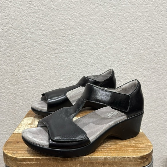 Algeria Riki Black Leather Sandals Size 9 - Picture 4 of 7